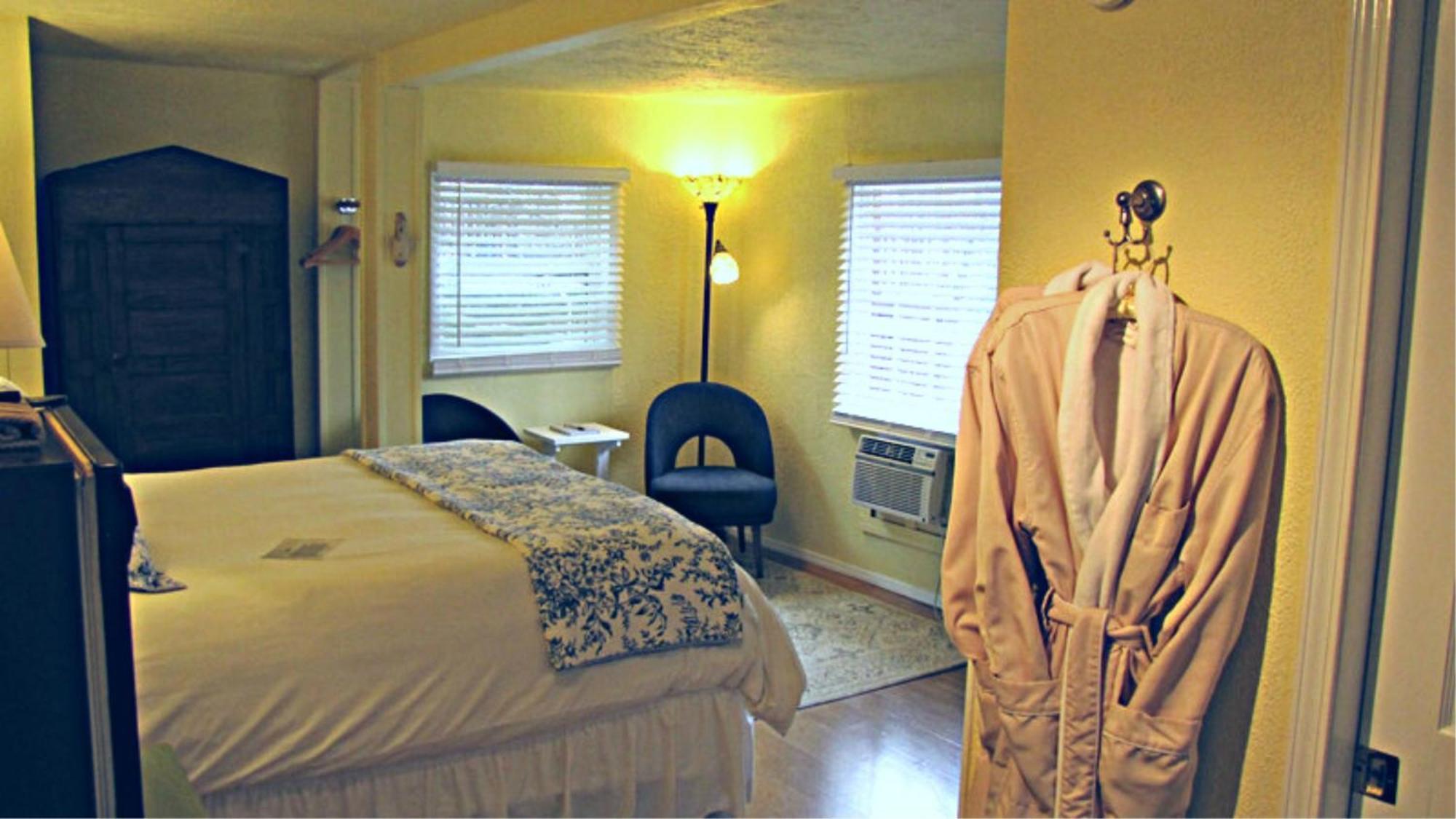 5 Ojo Inn Bed And Breakfast Юрика Спрингс Экстерьер фото